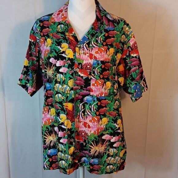 Tropical Connection Men's Hawaiian Shirt - Picture 7 of 7